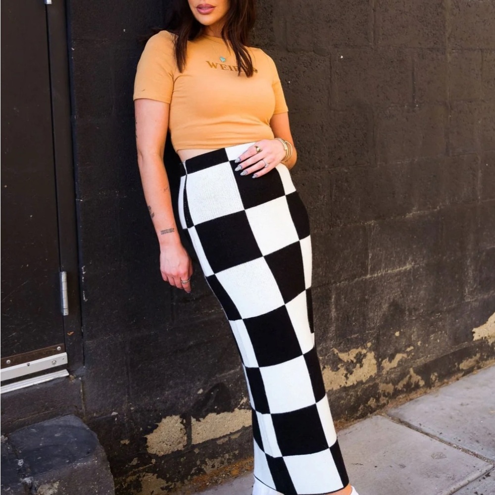 Stylish Black and White Checkered Skirt